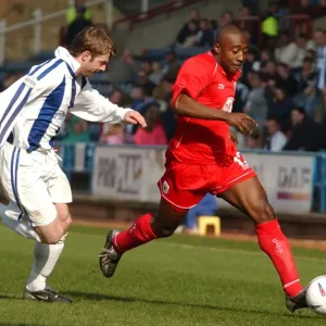 Aaron Brown in Action for Bristol City Football Club (02-03) Aaron Brown in Action for Bristol City Football Club (02-03)