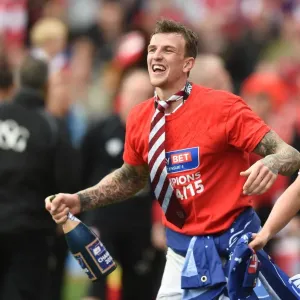 Aden Flint in Action: Bristol City vs Walsall, Sky Bet League One (May 2015)