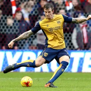 Aden Flint in Action: Nottingham Forest vs. Bristol City, Sky Bet Championship 2017 Aden Flint in Action: Nottingham Forest vs. Bristol City, Sky Bet Championship 2017