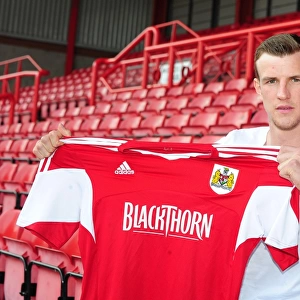 New Signings Jigsaw Puzzle Collection: Aden Flint new signing