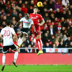 Aden Flint vs Neeskens Kebano: Heading Battle at Ashton Gate - Bristol City vs Fulham, Sky Bet Championship Aden Flint vs Neeskens Kebano: Heading Battle at Ashton Gate - Bristol City vs Fulham, Sky Bet Championship