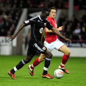 Adomah Readies to Strike: Nottingham Forest vs. Bristol City, Npower Championship (Football, 25/01/2011)