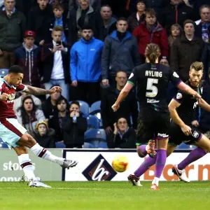 Andre Gray Scores First: Burnley Leads Bristol City 1-0 at Turf Moor (December 28, 2015) Andre Gray Scores First: Burnley Leads Bristol City 1-0 at Turf Moor (December 28, 2015)