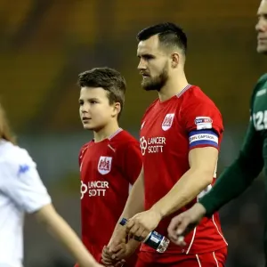 Bailey Wright and Mandot the Lion: Leeds United vs. Bristol City, 14.02.2017 Bailey Wright and Mandot the Lion: Leeds United vs. Bristol City, 14.02.2017
