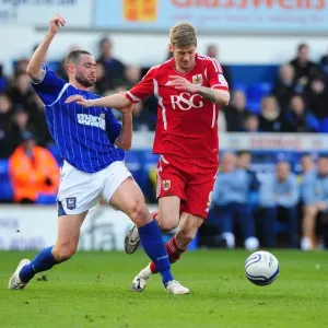 Battling for Control: Stead vs. Delaney in the Intense Ipswich Town vs. Bristol City Clash