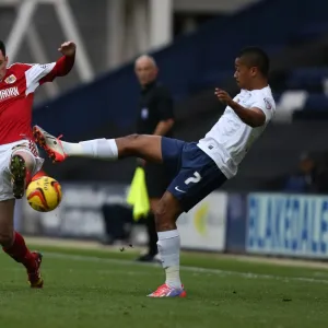 Season 13-14 Framed Print Collection: Preston North End v Bristol City