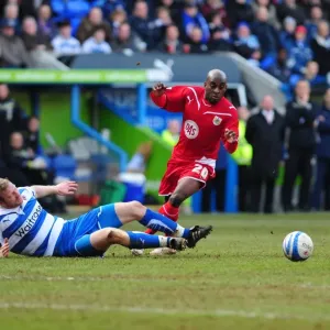 Battling for Supremacy: Jamal Campbell-Ryce vs Brynjar Gunnarsson in the Championship Clash between Reading and Bristol City (13/03/2010) Battling for Supremacy: Jamal Campbell-Ryce vs Brynjar Gunnarsson in the Championship Clash between Reading and Bristol City (13/03/2010)