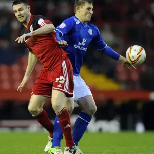 Battling for Supremacy: McManus vs. Wood in the Championship Clash between Bristol City and Leicester City