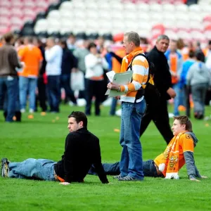 Blackpool vs. Bristol City: Championship Clash at Bloomfield Road (02-05-2010)