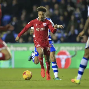 Bobby Reid in Action: Reading vs. Bristol City Championship Clash - November 2016