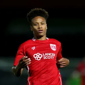 Bobby Reid in Action: Wycombe Wanderers vs. Bristol City, EFL League Cup, 2016