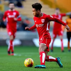 Bobby Reid of Bristol City Faces Off Against Wolverhampton Wanderers in Sky Bet Championship Clash Bobby Reid of Bristol City Faces Off Against Wolverhampton Wanderers in Sky Bet Championship Clash