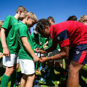 Bobby Reid of Bristol City Signs Autographs for Guernsey Mascots (Guernsey FC vs. Bristol City, Pre-season Friendly) Bobby Reid of Bristol City Signs Autographs for Guernsey Mascots (Guernsey FC vs. Bristol City, Pre-season Friendly)
