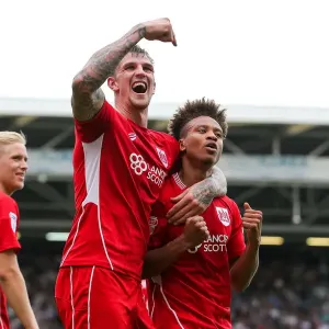 Bobby Reid Hat-Trick Print: Bristol City's 3-0 Victory Over Fulham Bobby Reid Hat-Trick Print: Bristol City's 3-0 Victory Over Fulham
