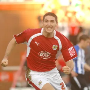 Bradley Orr in Action: Bristol City vs Sheffield Wednesday Bradley Orr in Action: Bristol City vs Sheffield Wednesday