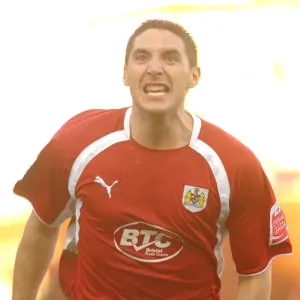 Bradley Orr in Action: Bristol City vs Sheffield Wednesday Bradley Orr in Action: Bristol City vs Sheffield Wednesday