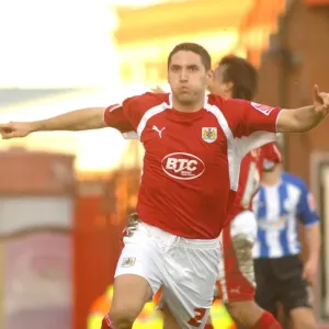 Bradley Orr in Action: Bristol City vs Sheffield Wednesday Bradley Orr in Action: Bristol City vs Sheffield Wednesday