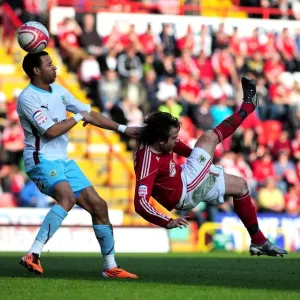 Brett Pitman's Near-Perfect Overhead Kick: Bristol City vs Burnley, Championship 2011 Brett Pitman's Near-Perfect Overhead Kick: Bristol City vs Burnley, Championship 2011