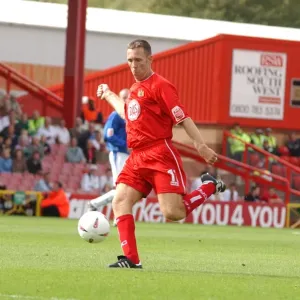 Brian Tinnion Print Bristol City FC 2004-05 Action Photo Brian Tinnion Print Bristol City FC 2004-05 Action Photo