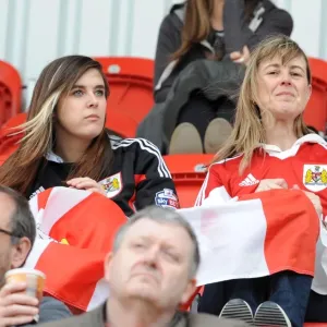 Bristol City Fans Cheering at New York Stadium Print