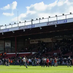 Bristol City Fans Invade Pitch After 3-1 Loss to Huddersfield in Championship Match