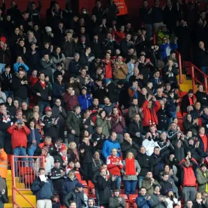 Bristol City Fans Unwavering Passion at Sheffield United (2014) Bristol City Fans Unwavering Passion at Sheffield United (2014)