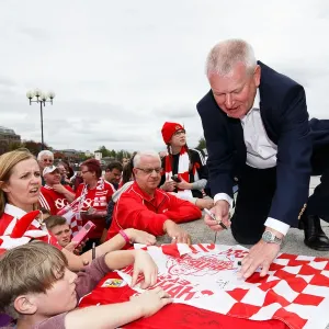 Bristol City FC: Champion's Bus Parade - Throngs of Fans Celebrate Promotion to Championship with Steve Lansdown Bristol City FC: Champion's Bus Parade - Throngs of Fans Celebrate Promotion to Championship with Steve Lansdown