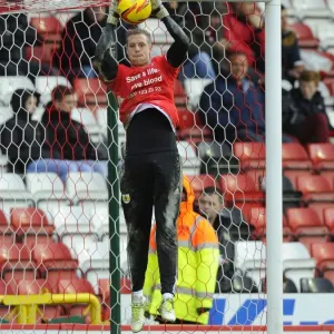 Bristol City FC: Elliott Parish Gears Up Ahead of Rotherham United Clash