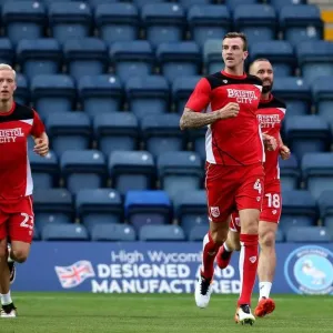 Bristol City FC: Hordur Magnusson, Aden Flint, and Aaron Wilbraham Warm Up Ahead of Wycombe Wanderers Clash