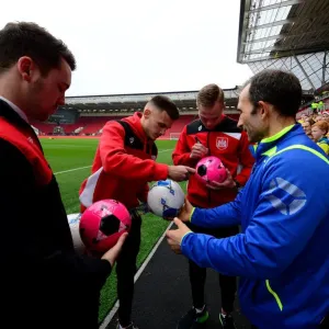 Bristol City FC: Jamie Paterson and Gustav Engvall's Encounter at Ashton Gate - Sky Bet Championship Clash Against Preston North End (17/12/2016)