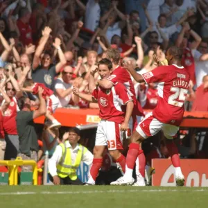 Bristol City FC feiert den Sieg von Lee Johnson über Queens Park Rangers