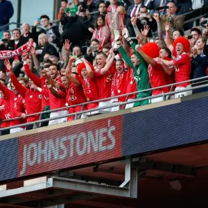 Bristol City FC Lift the Johnstones Paint Trophy: Wade Elliott and Team Celebrate 2-0 Win over Walsall at Wembley Stadium