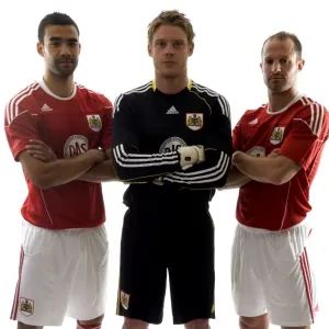 Bristol City FC: New Kit Revealed for 09-10 Season