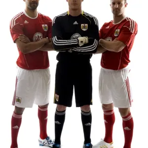 Bristol City FC: New Kit Unveiled for 09-10 Season