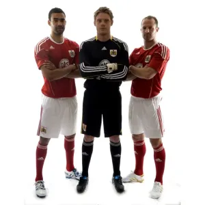 Bristol City FC: New Kit Unveiled for 09-10 Season