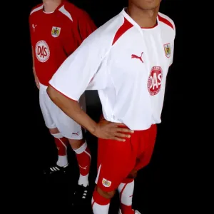 Bristol City FC: New Kit Unveiling - Team Portraits