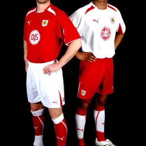 Bristol City FC: New Kit Unveiling - Team Portraits