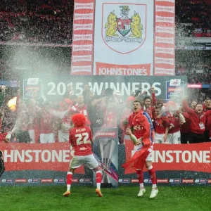 Bristol City FC: Triumphant Celebration at Wembley after Johnstone Paint Trophy Victory