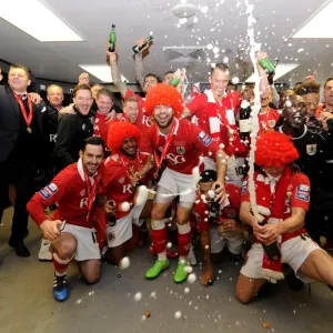 Bristol City FC Print - Johnstone's Paint Trophy Celebration Bristol City FC Print - Johnstone's Paint Trophy Celebration