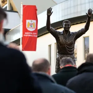 Bristol City FC: Unveiling of John Atyeo's Legendary Statue at Reopened Ashton Gate