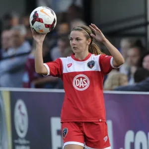 Bristol City FC vs Arsenal Ladies: Loren Dykes in Action during the FA WSL Match at SGS Wise Campus (2014)