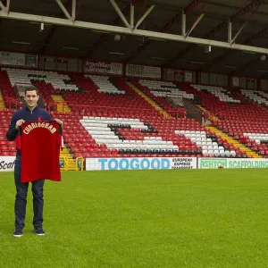 Bristol City FC Welcomes New Signing Greg Cunningham Ahead of Pre-Season Training