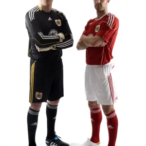 Bristol City First Team: 09-10 New Kit - Season Overview