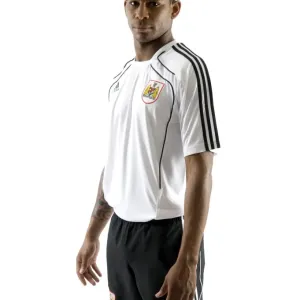 Bristol City First Team: 09-10 New Kit - Season's Fresh Look