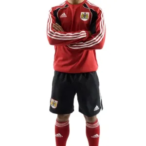 Bristol City First Team: 09-10 New Kit Unveiled