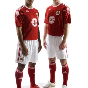 Bristol City First Team: 09-10 Season Finale - New Kit Reveal