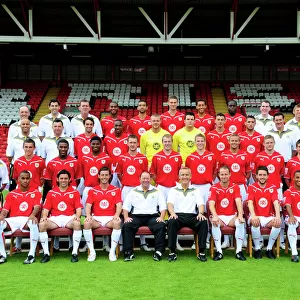 Bristol City First Team: 09-10 Season - Team Photo