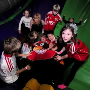 Bristol City First Team: Cty Redz Christmas Party - Holiday Cheer (Season 11-12) Bristol City First Team: Cty Redz Christmas Party - Holiday Cheer (Season 11-12)