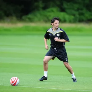 Bristol City First Team: Gearing Up for Action - Pre-Season Training 09-10 Bristol City First Team: Gearing Up for Action - Pre-Season Training 09-10
