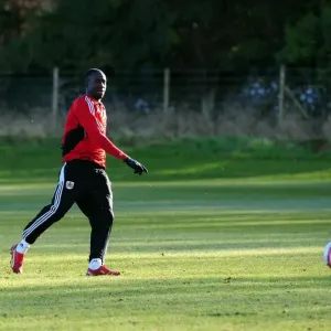 Bristol City First Team: Kicking Off the 2010-11 Season - New Year's Day Training (11-1-01) Bristol City First Team: Kicking Off the 2010-11 Season - New Year's Day Training (11-1-01)